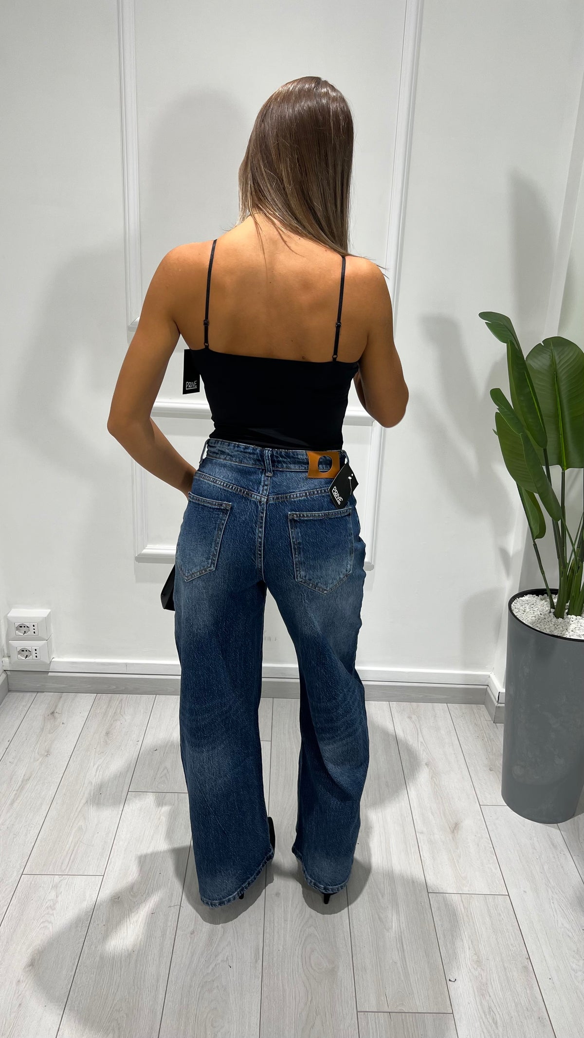 00303 top