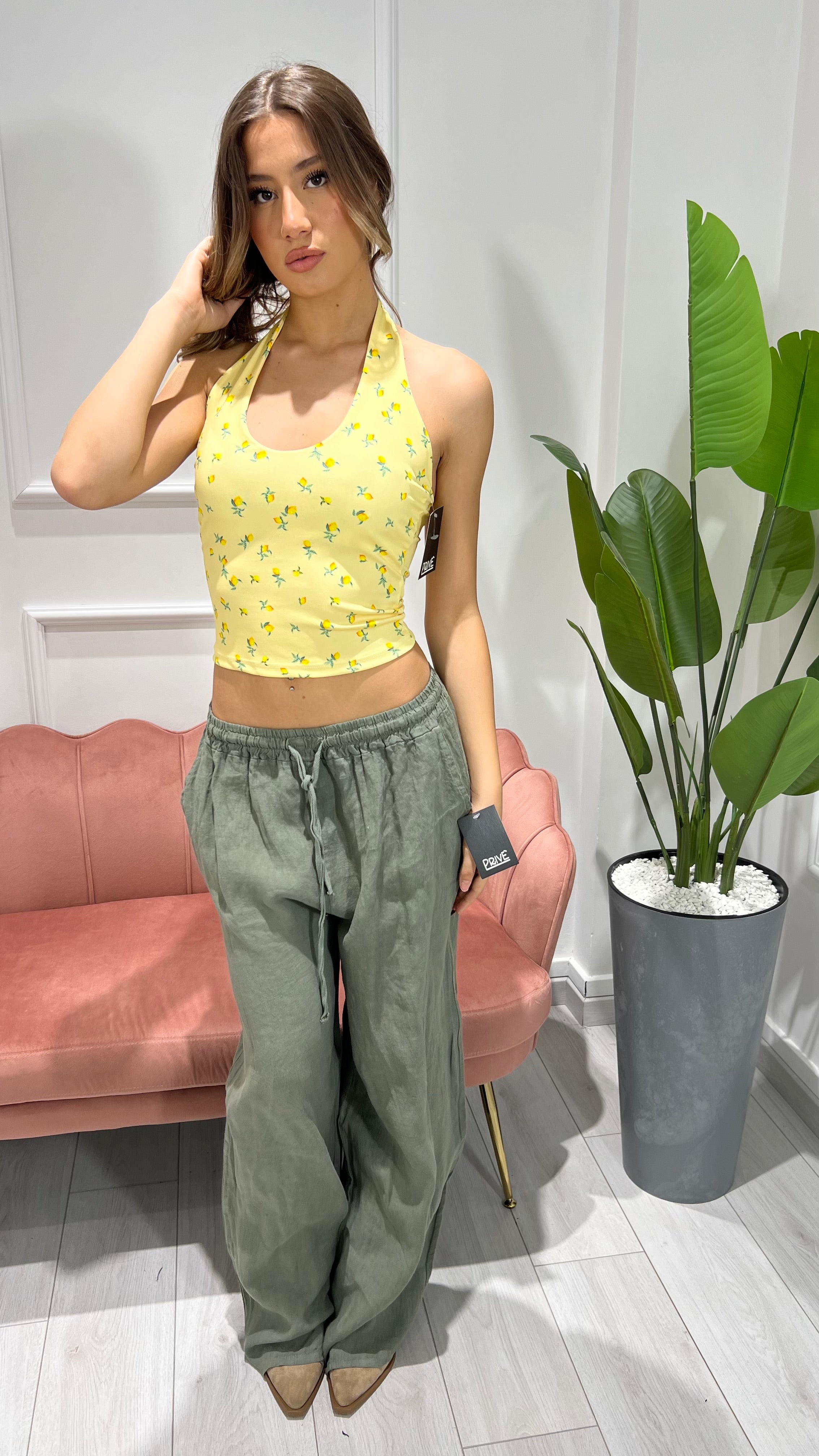 00142 top