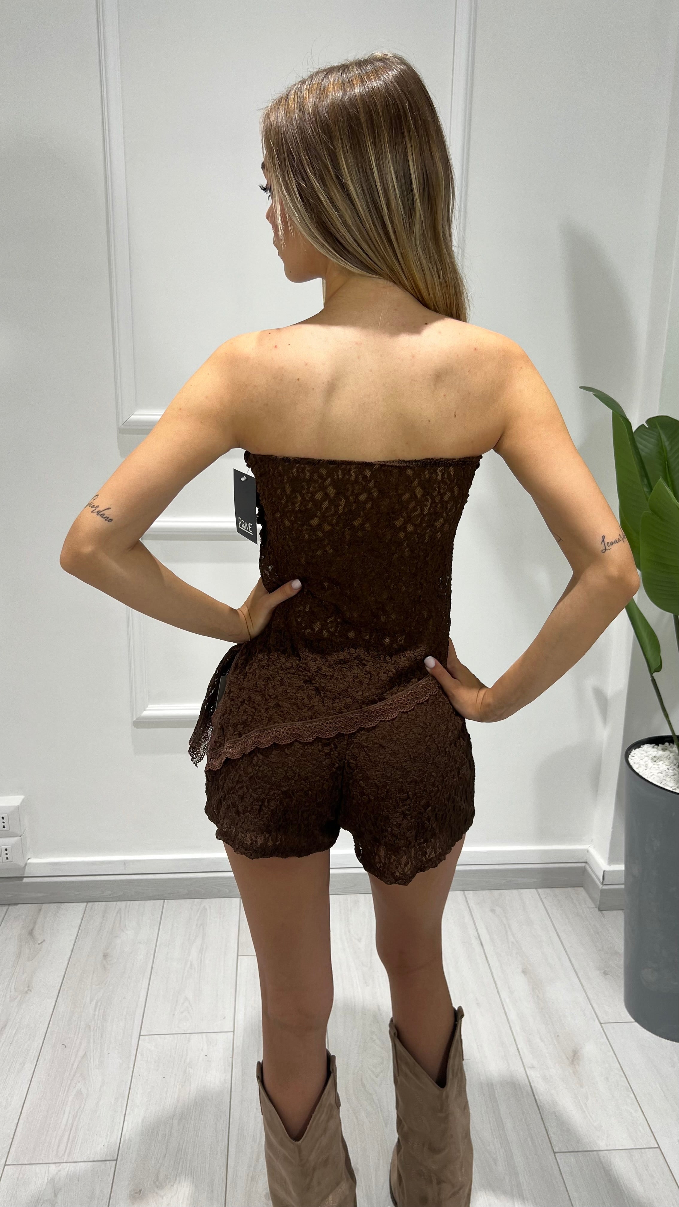 00681 top