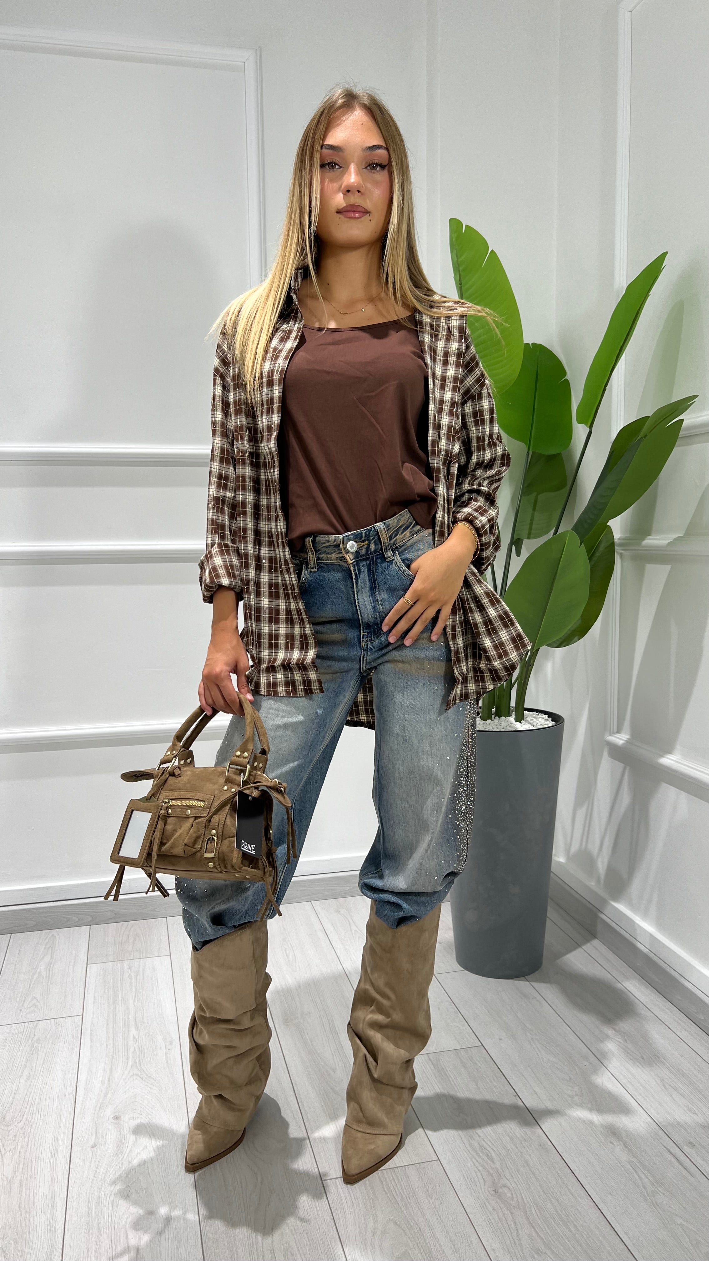 00323 set camicia