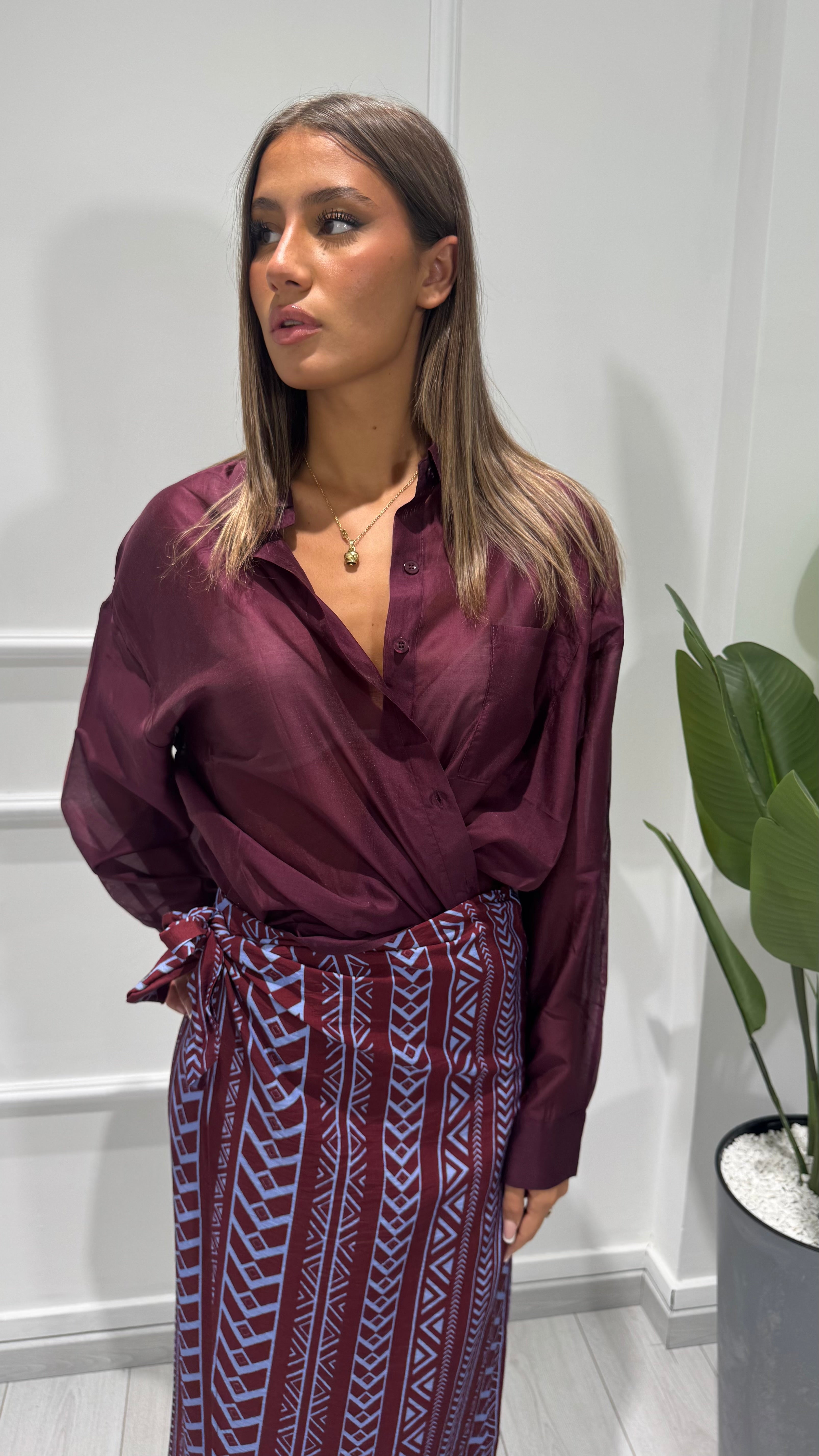 00852 camicia