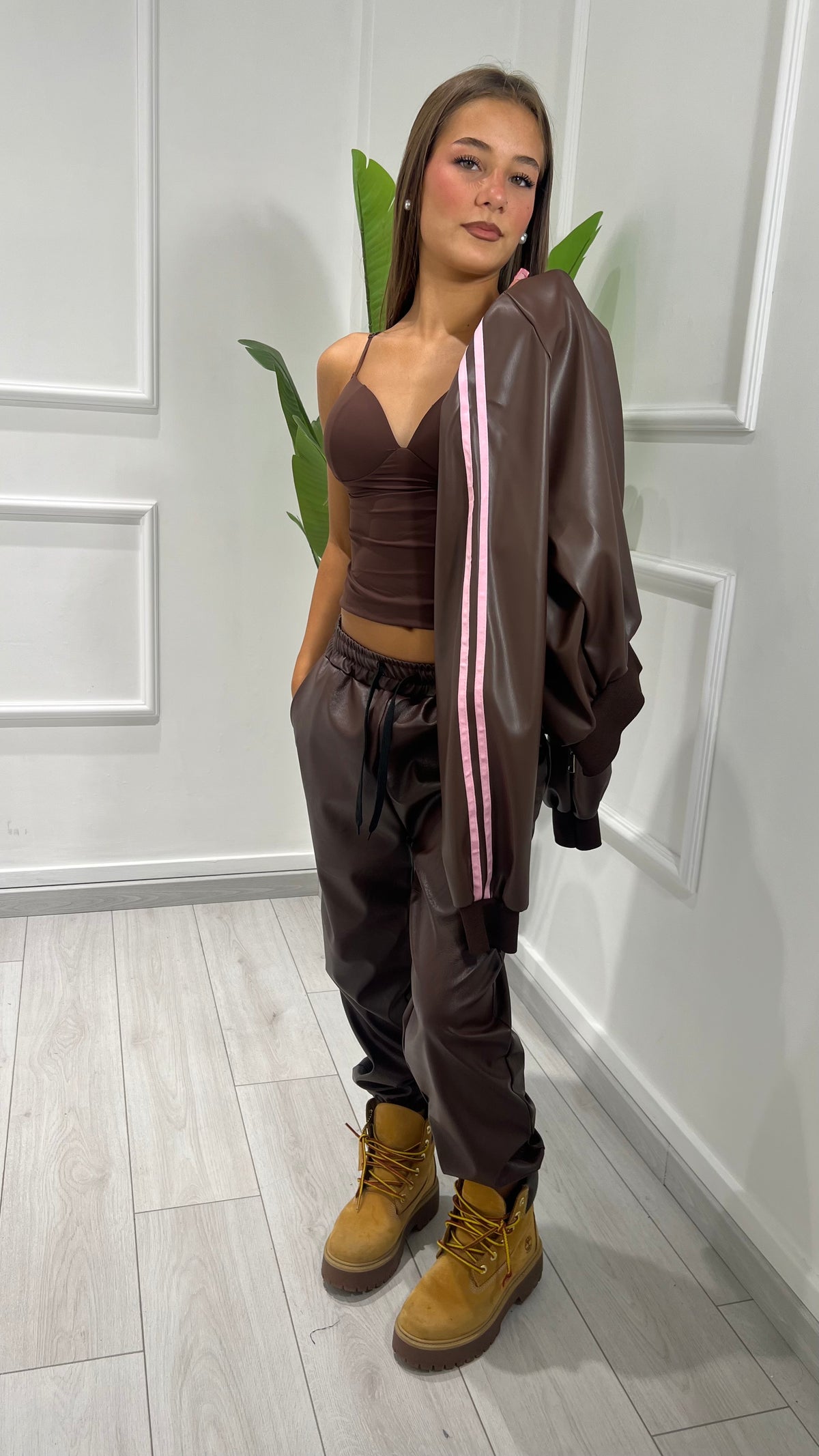 00438 bomber