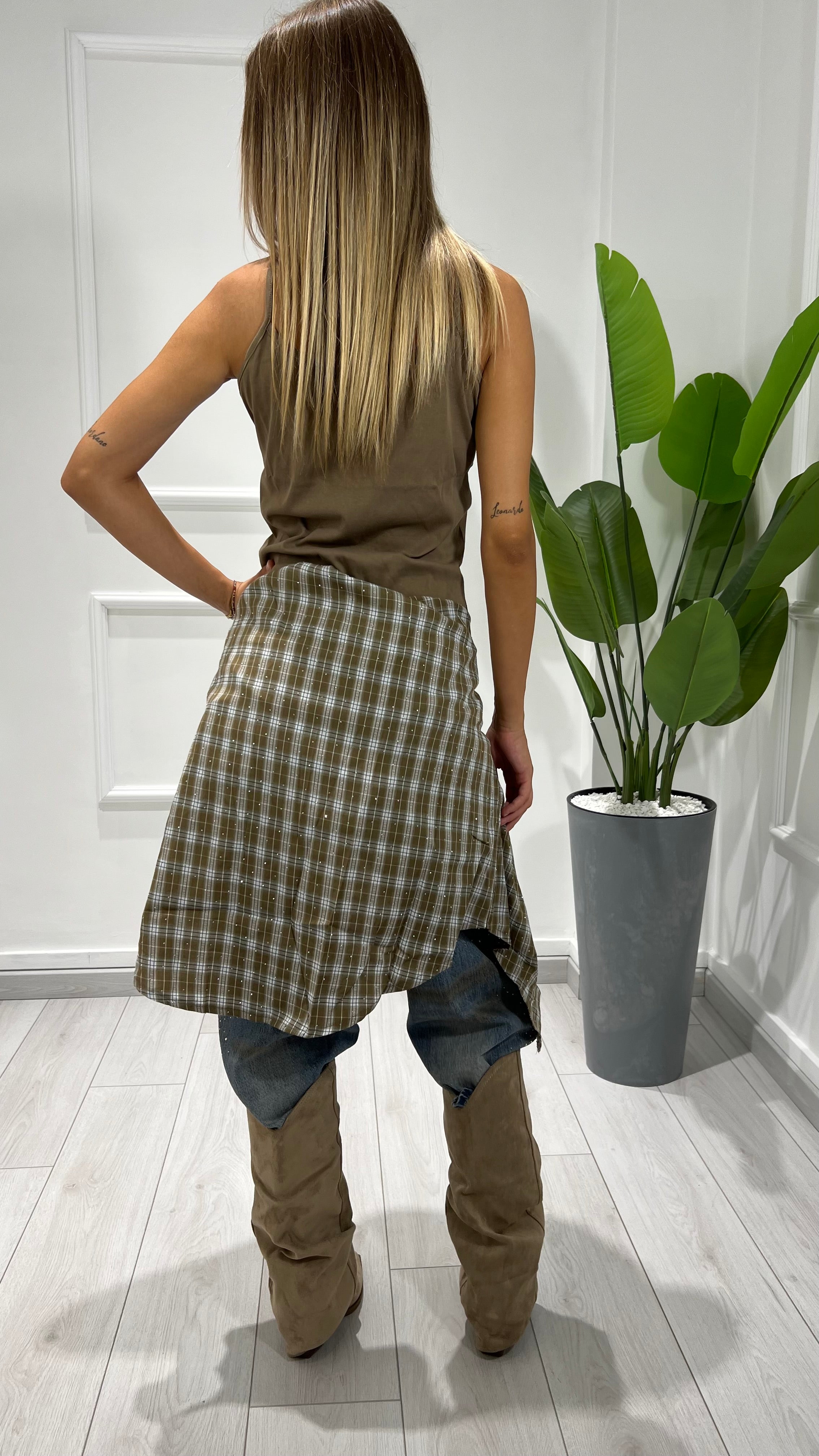 00323 set camicia