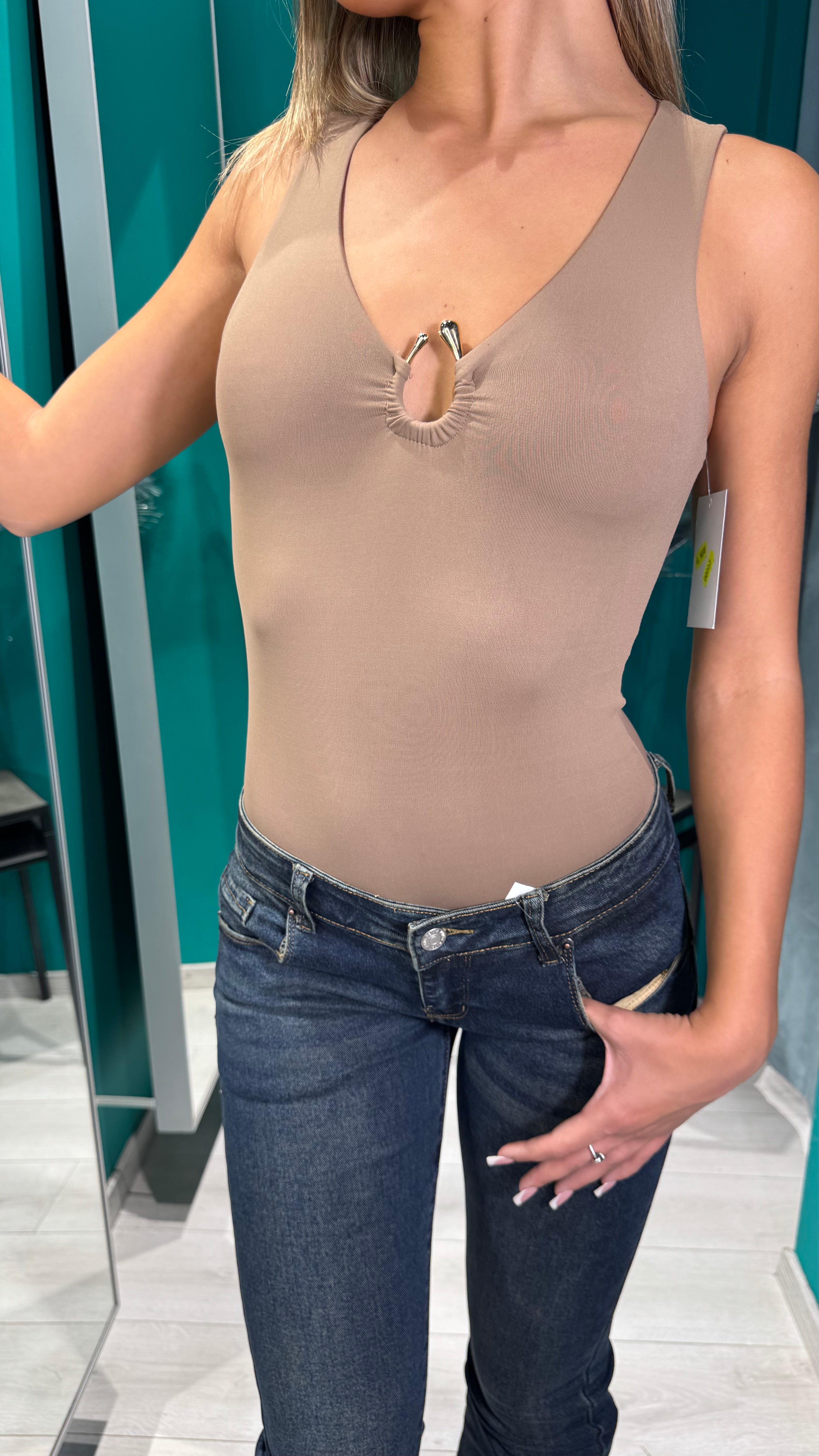 00803 body