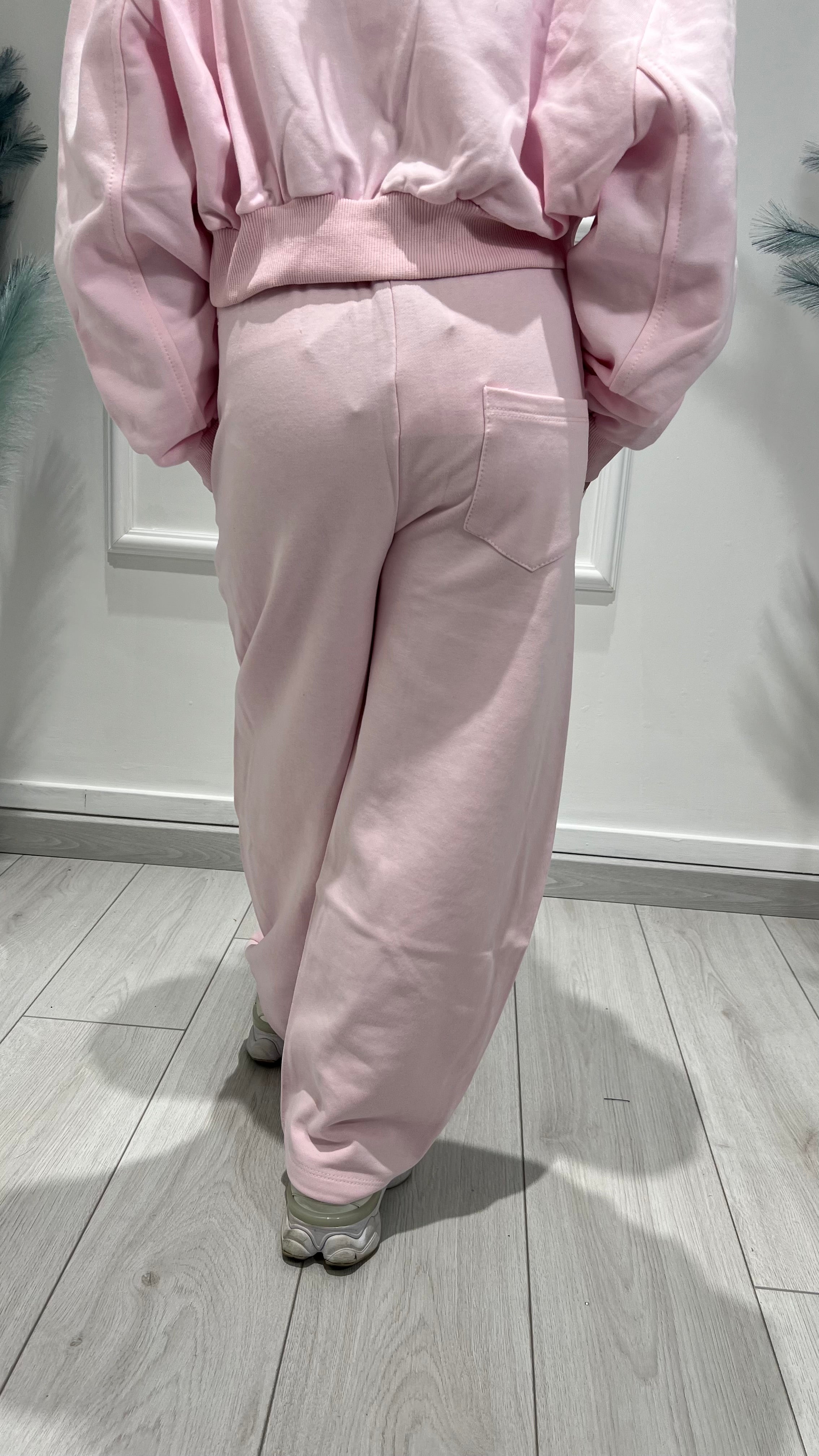 Ari