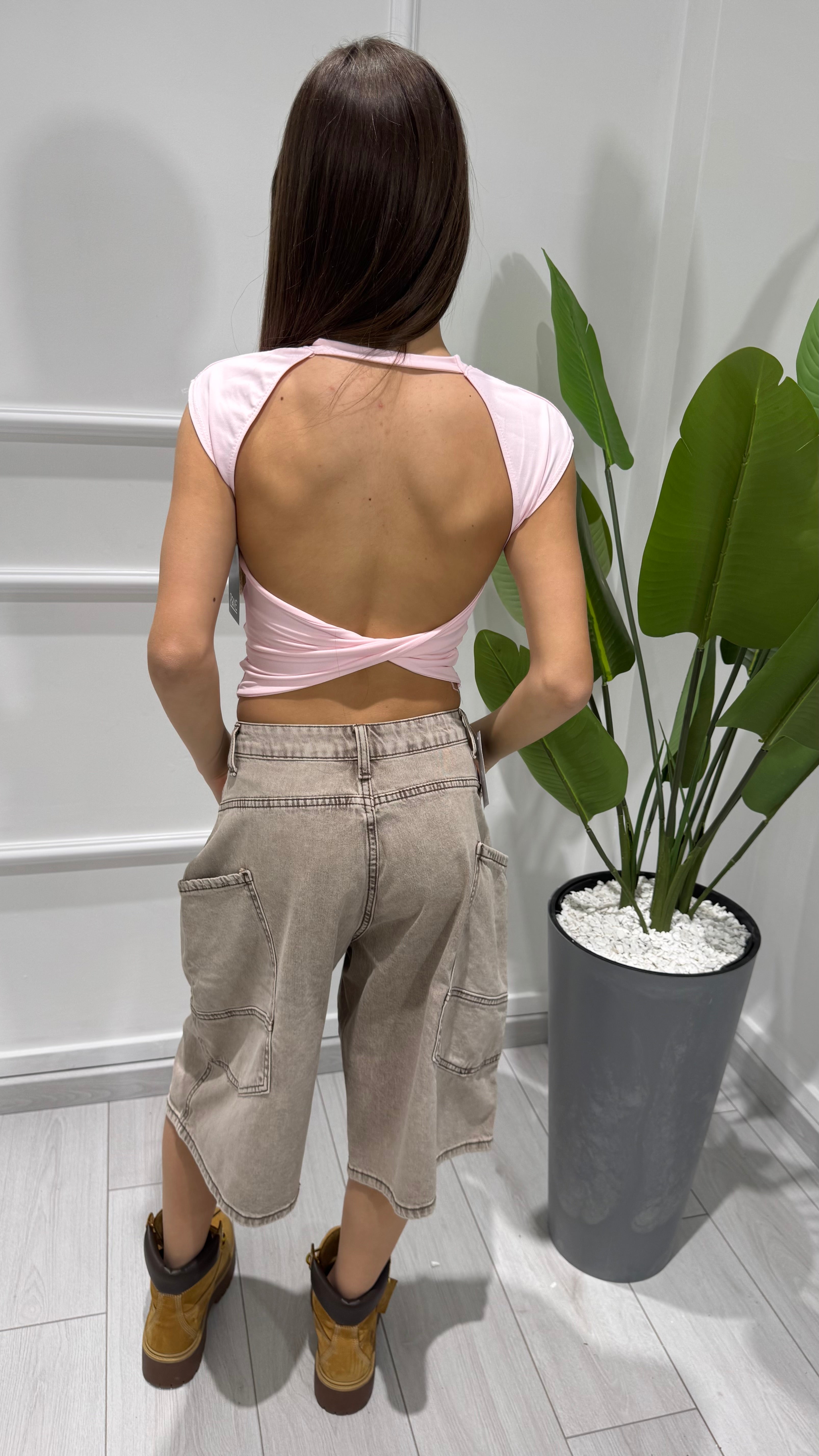 00853 top