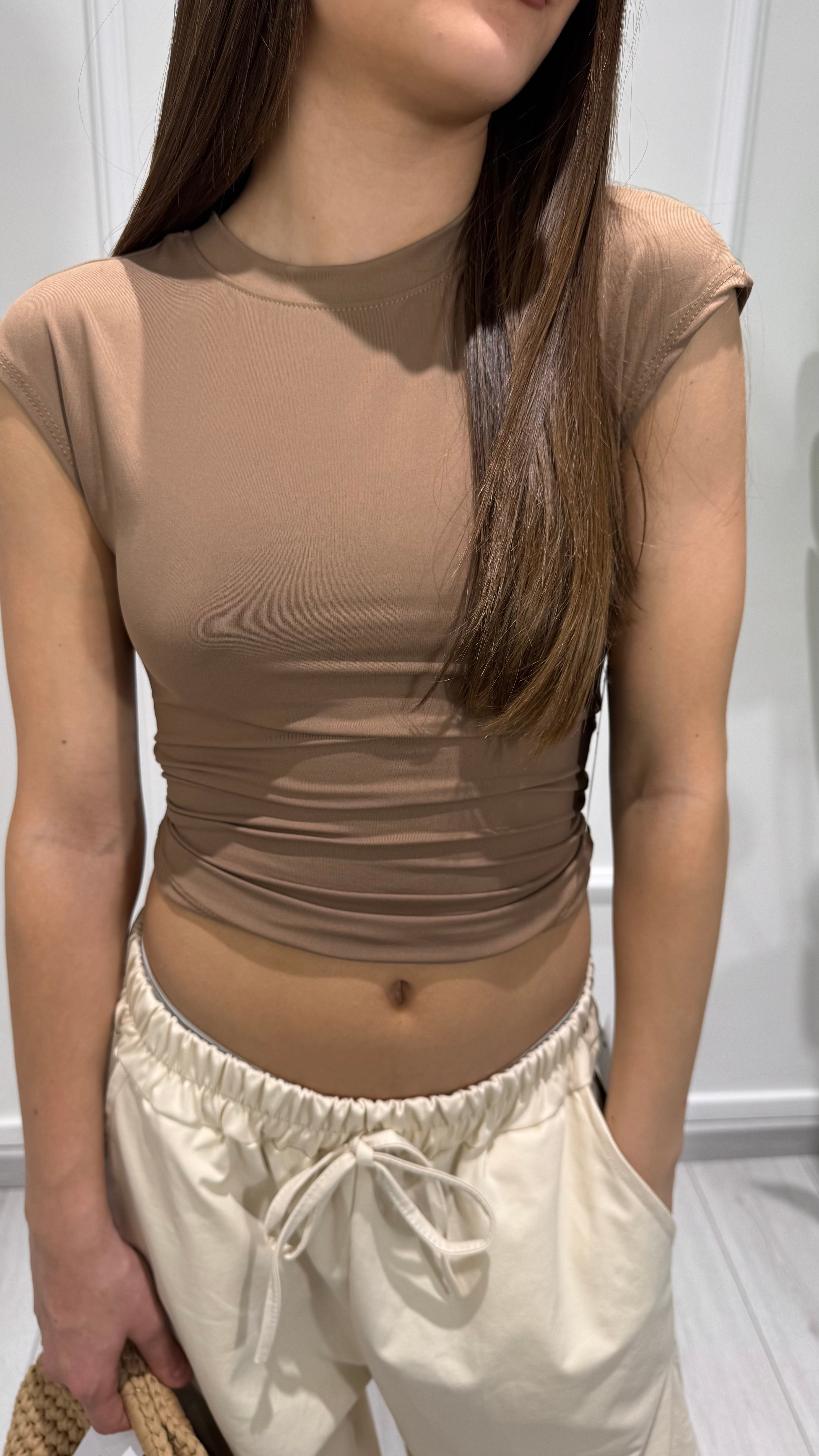 00853 top