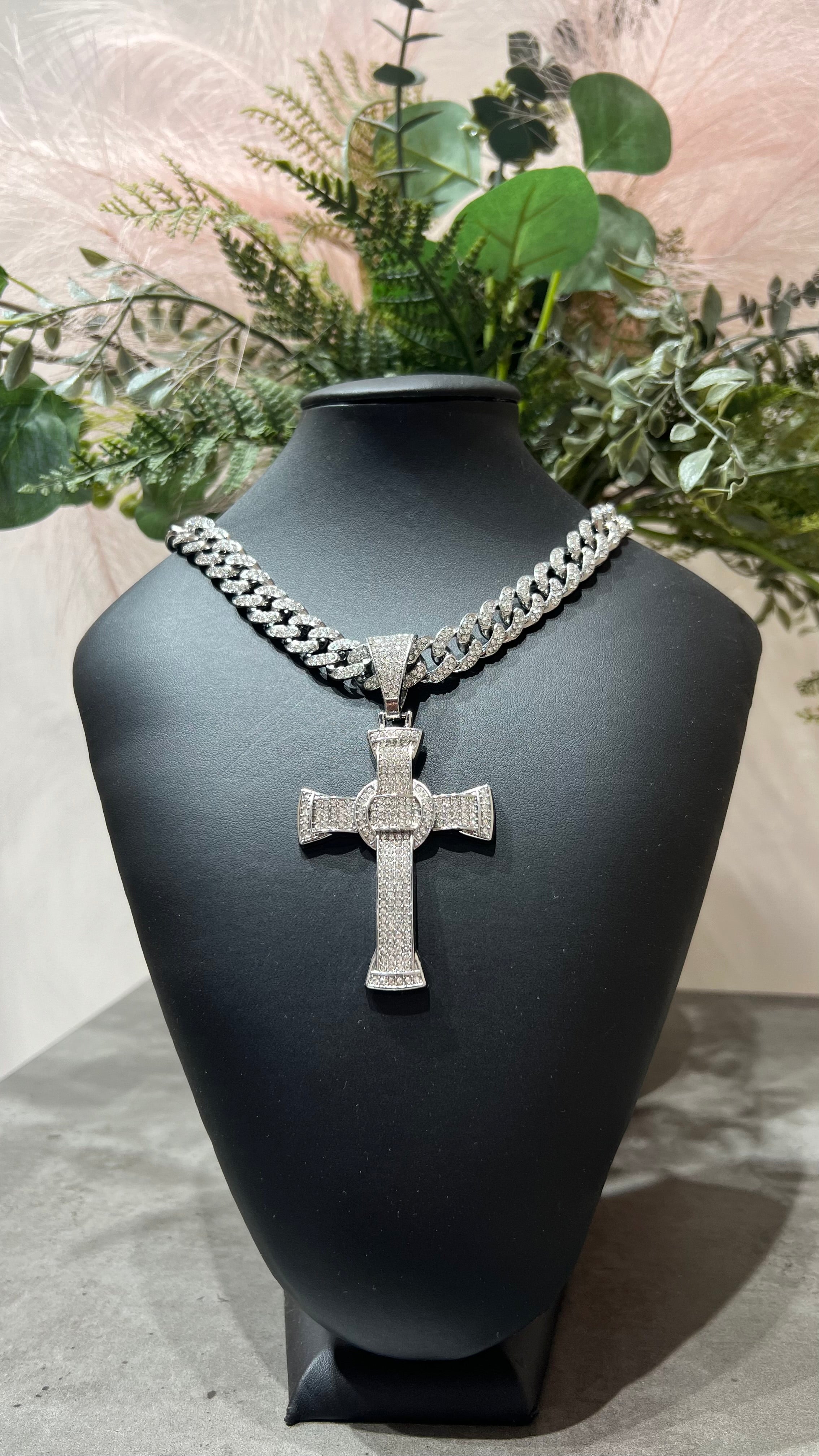 00675 collana