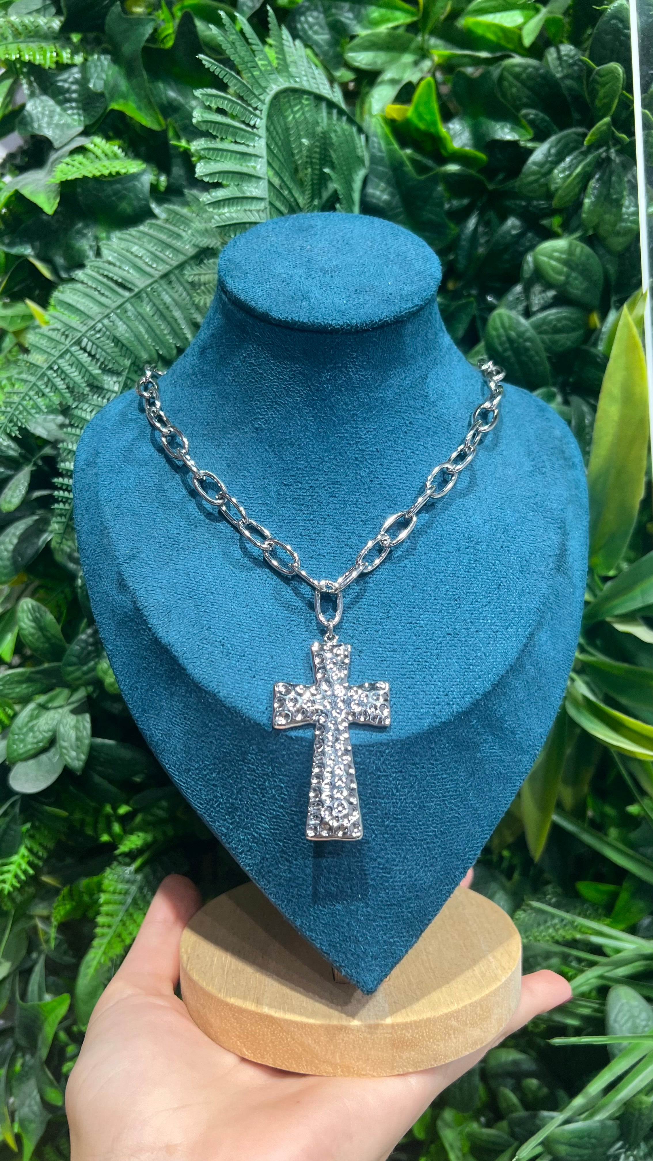 00736 collana