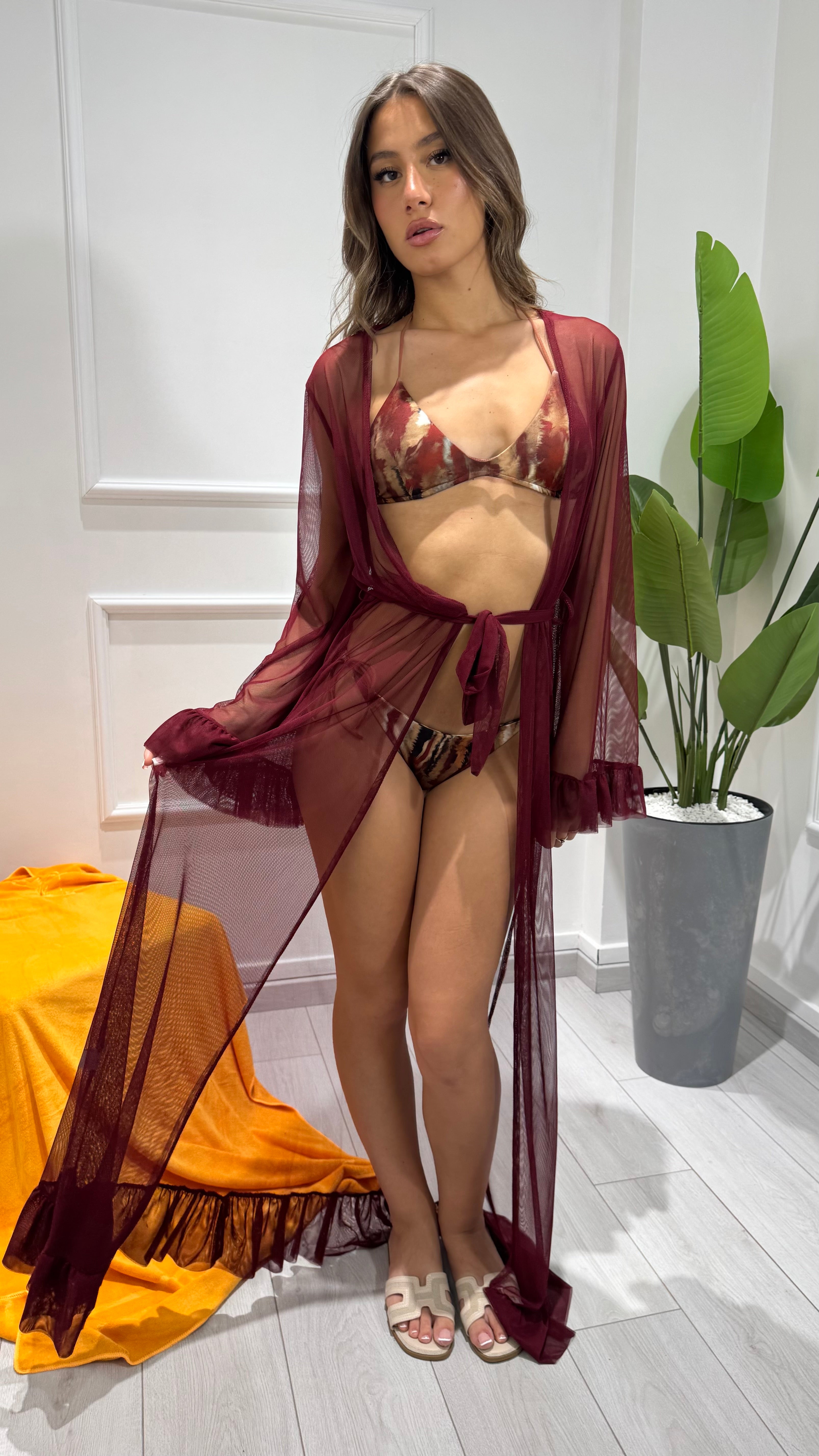 00568 copricostume
