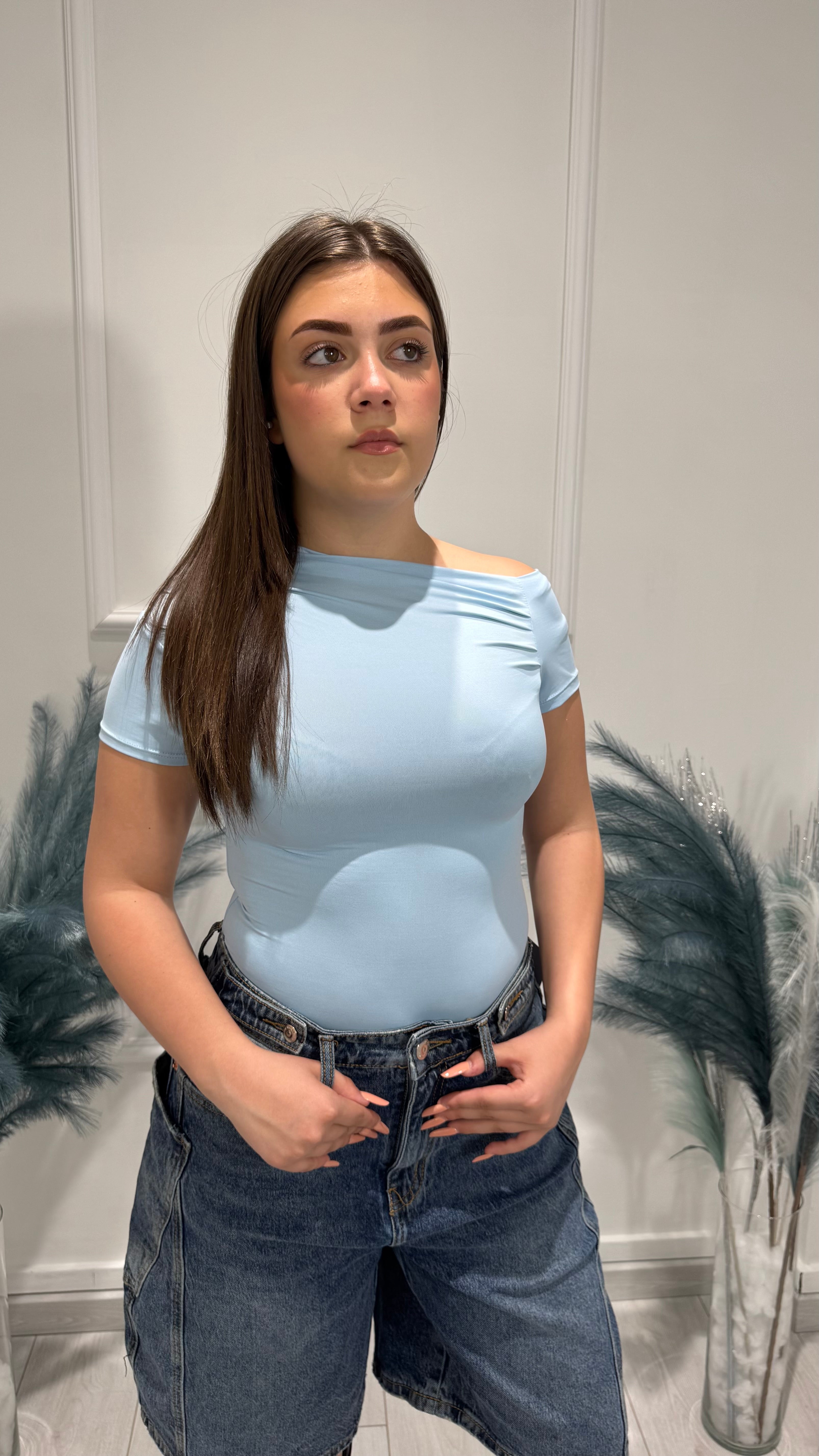 00185 body