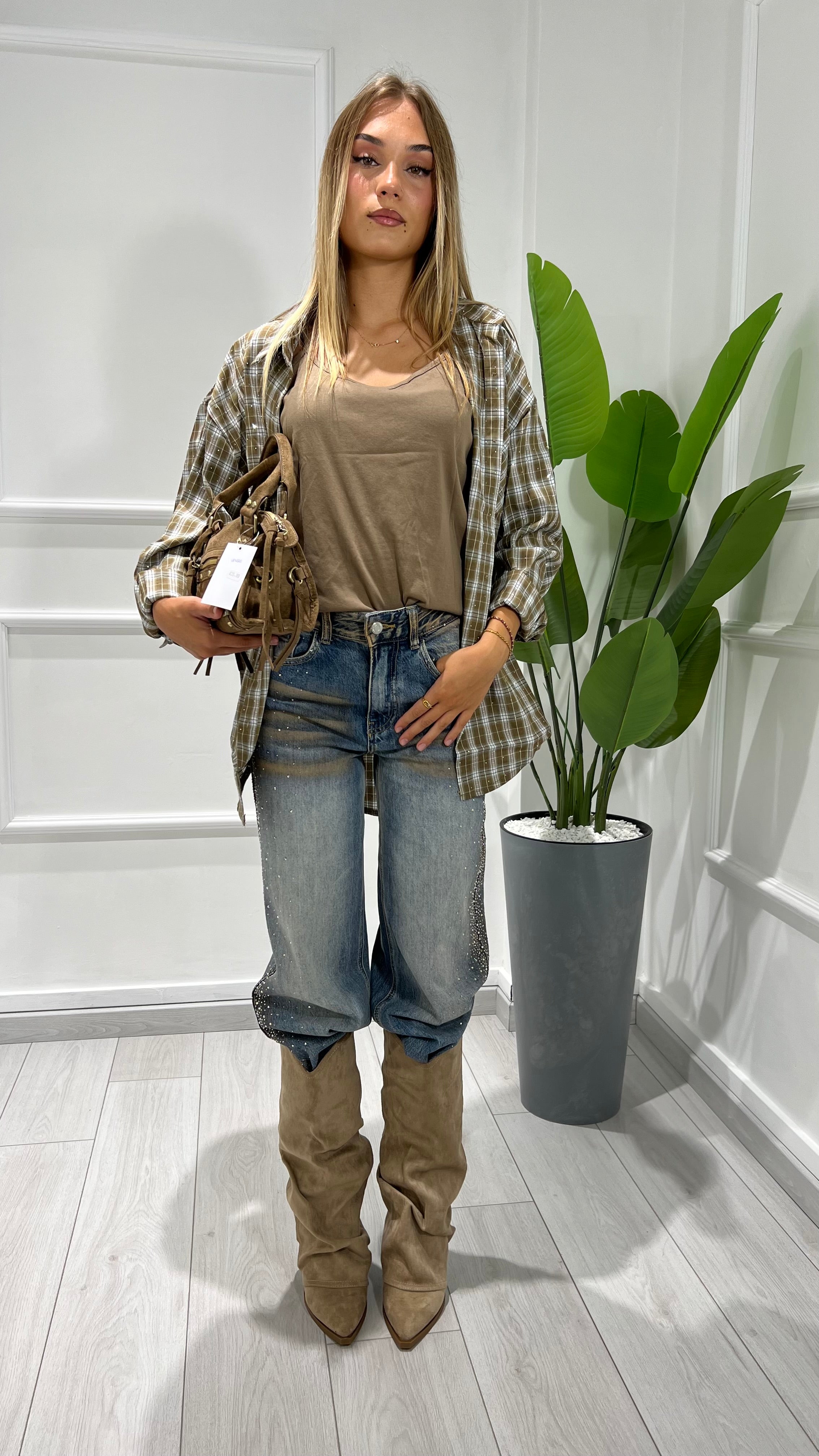 00323 set camicia