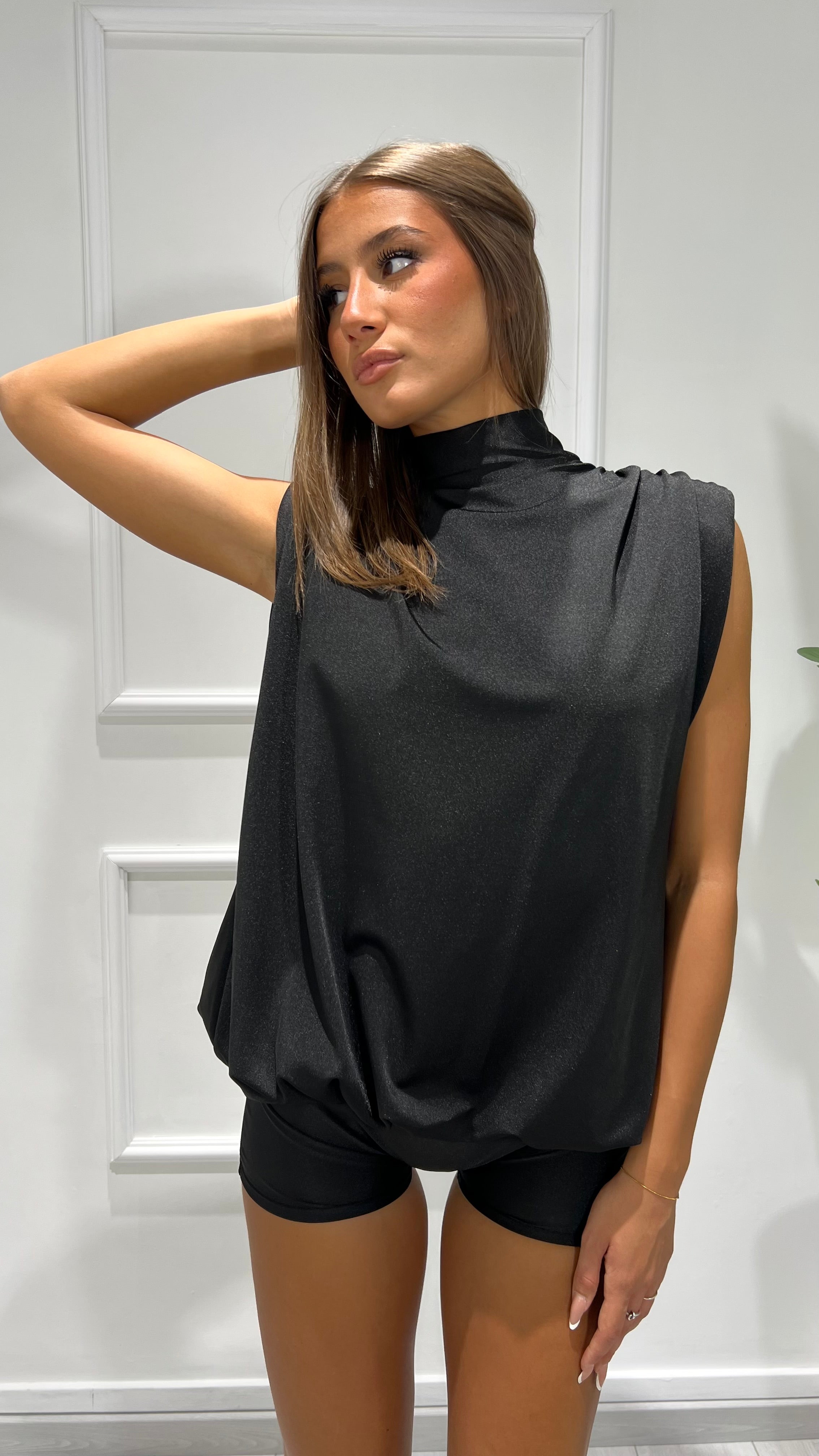 00551 tutina
