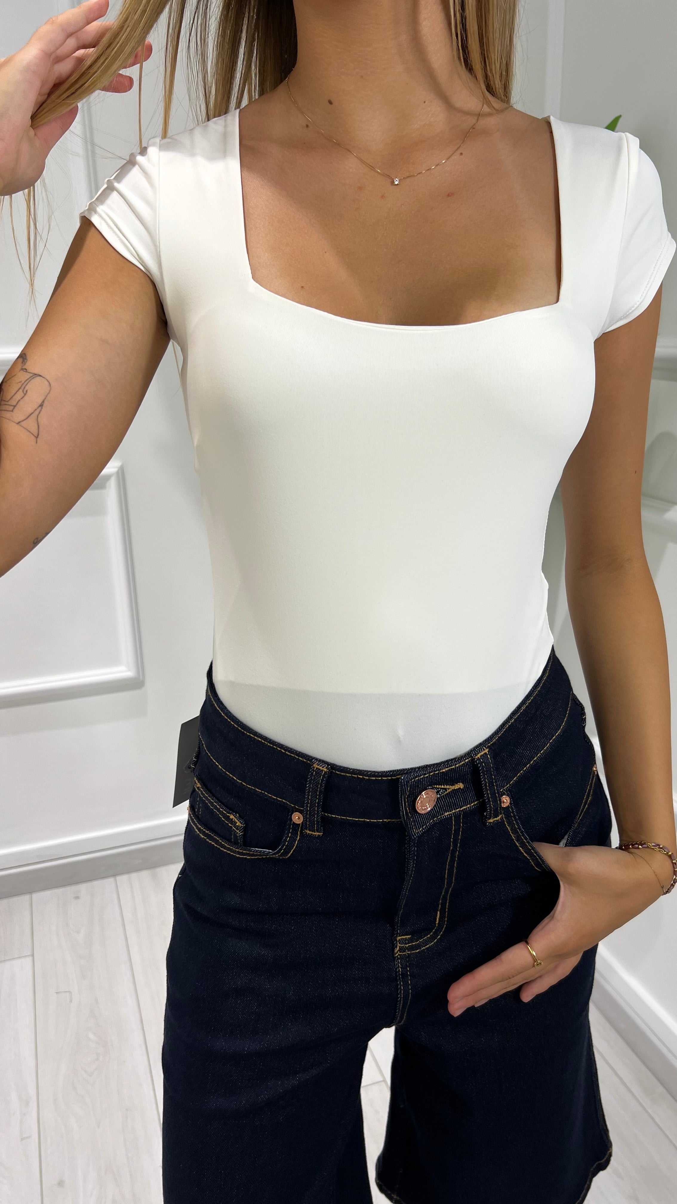 00183 body