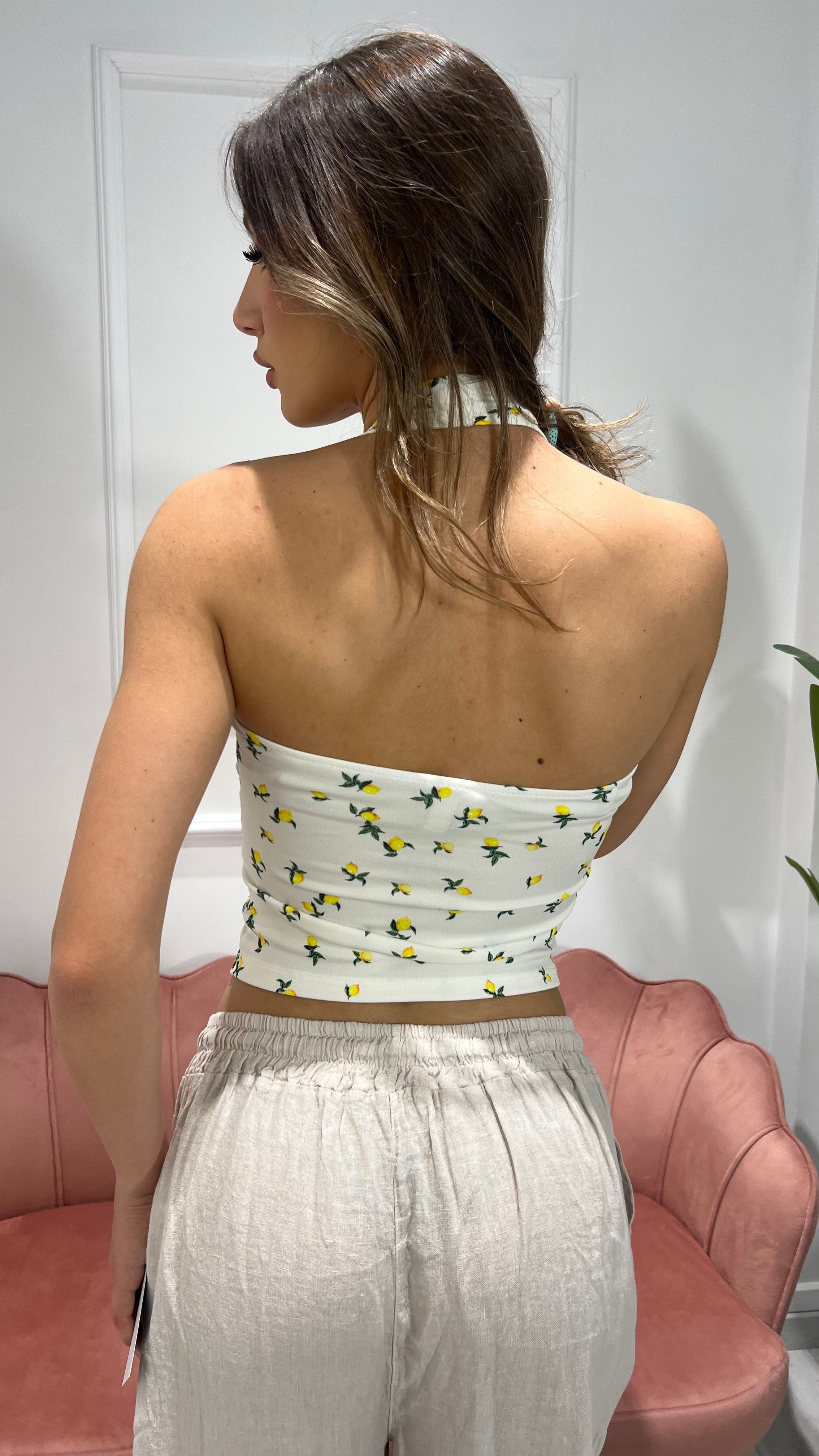 00142 top