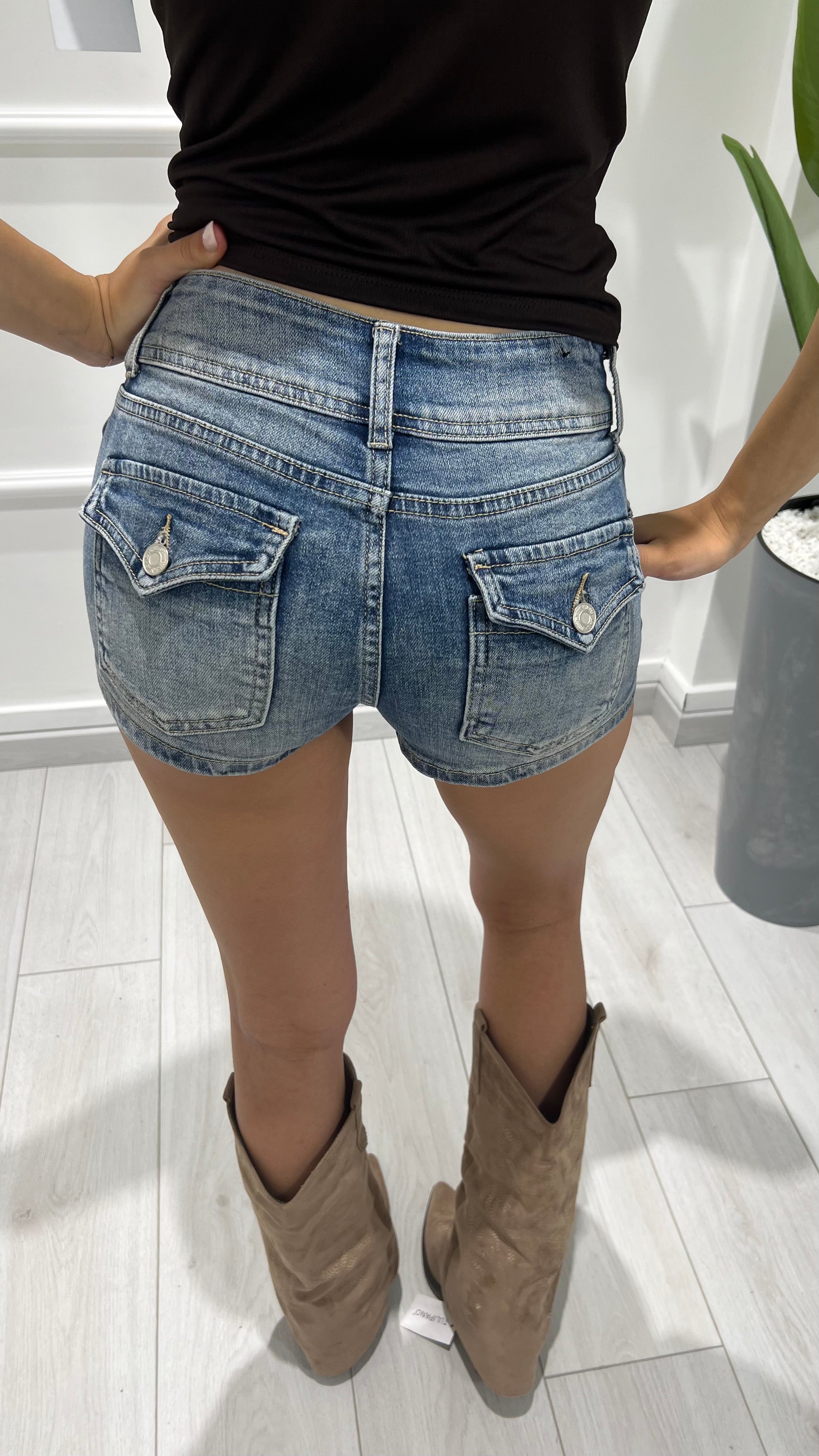 0012 pantaloncino