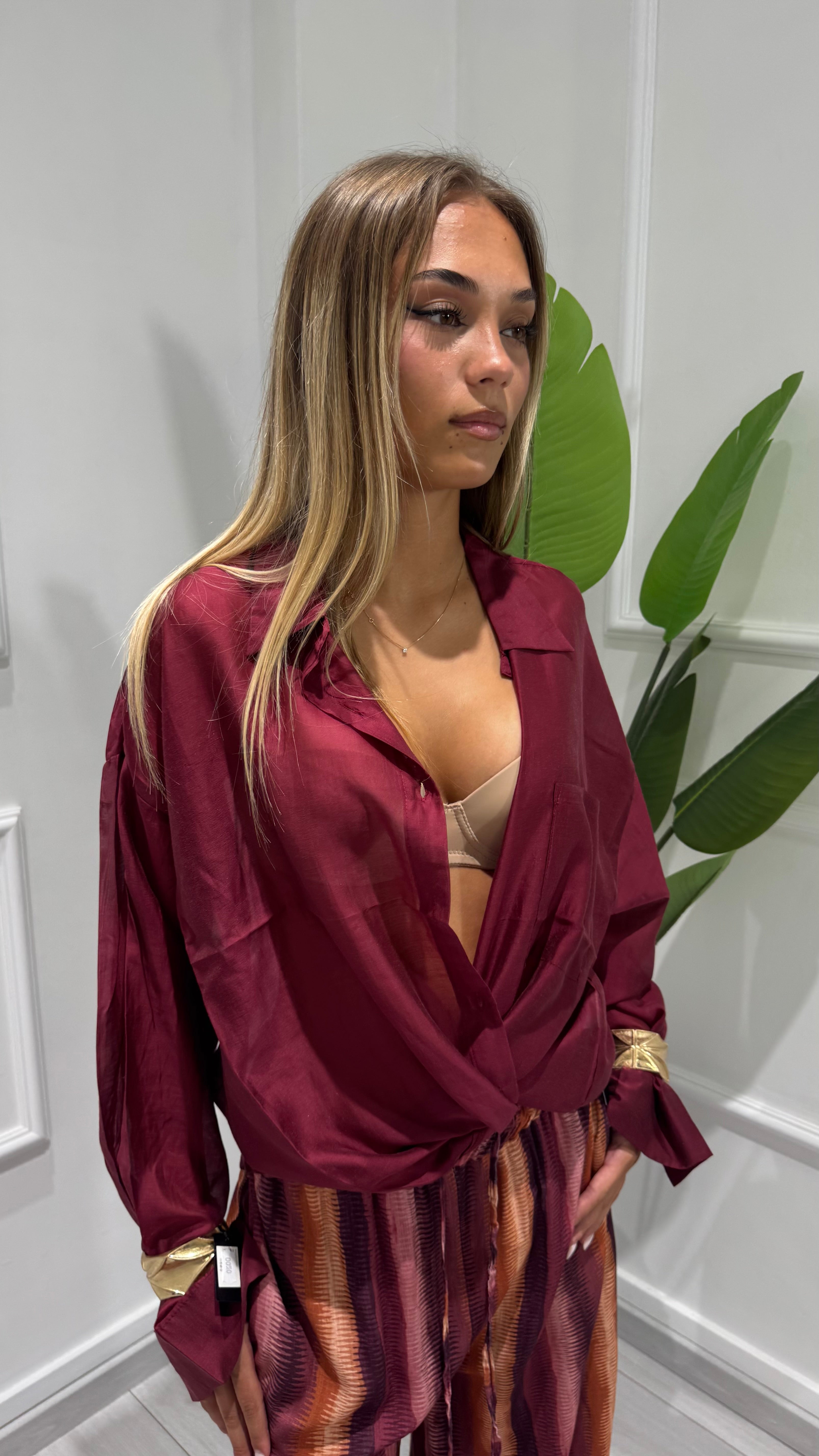 00852 camicia