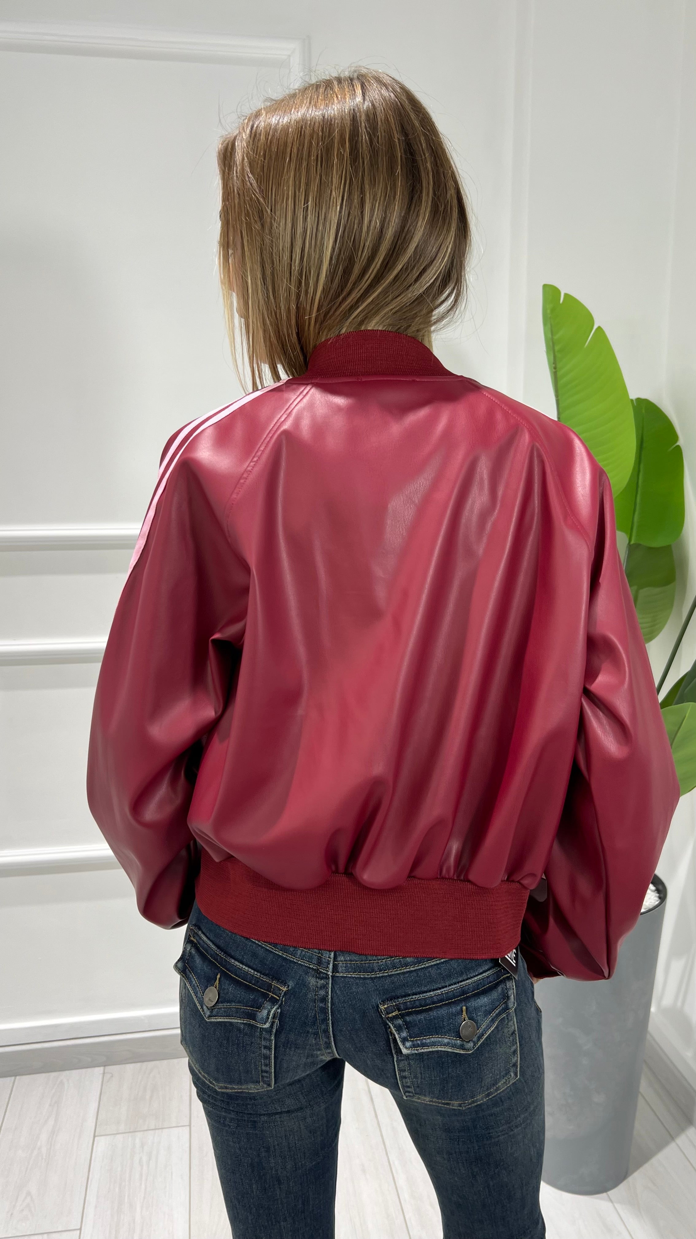 00438 bomber