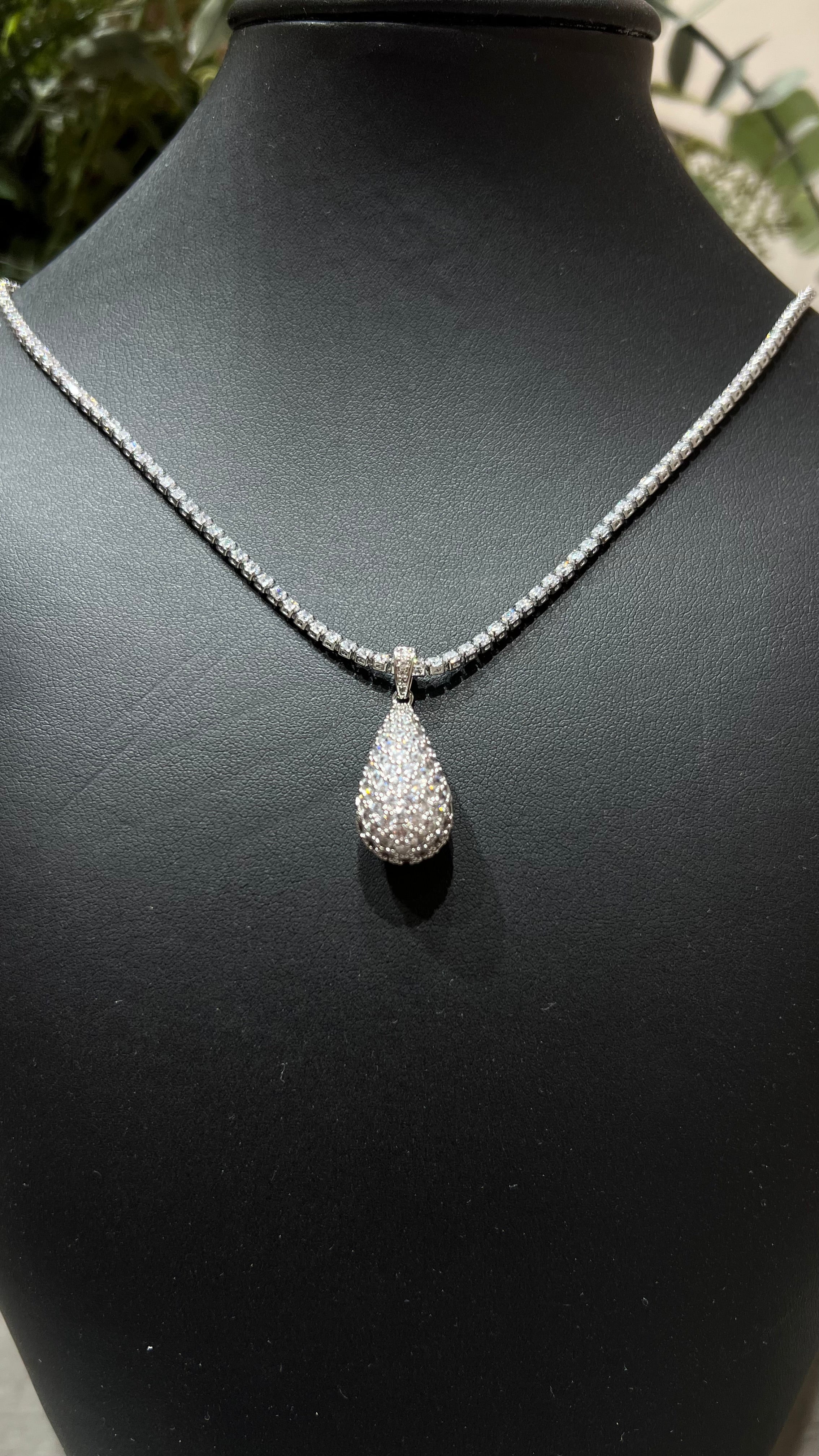00765 collana