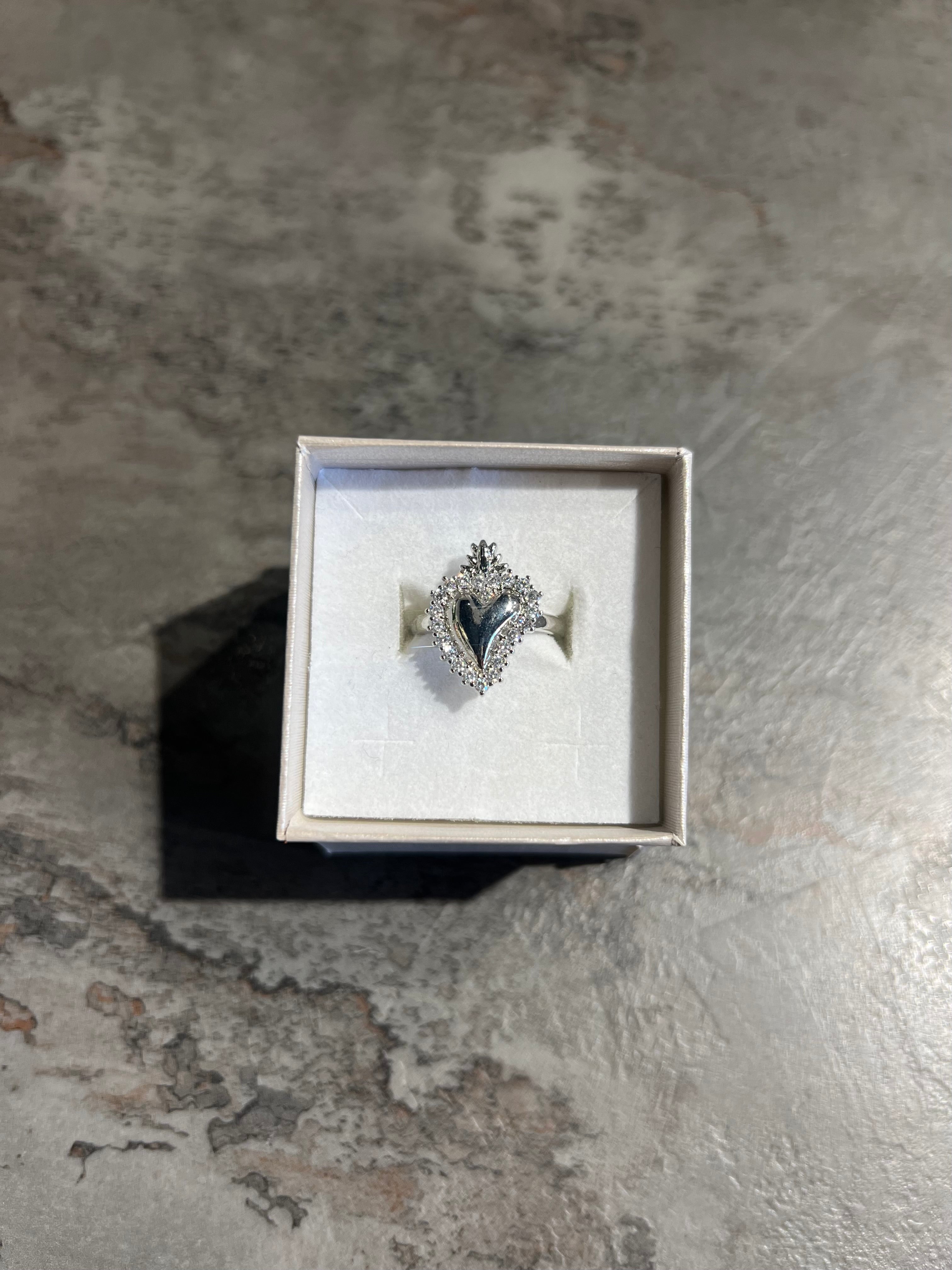 Anello cuore sacro