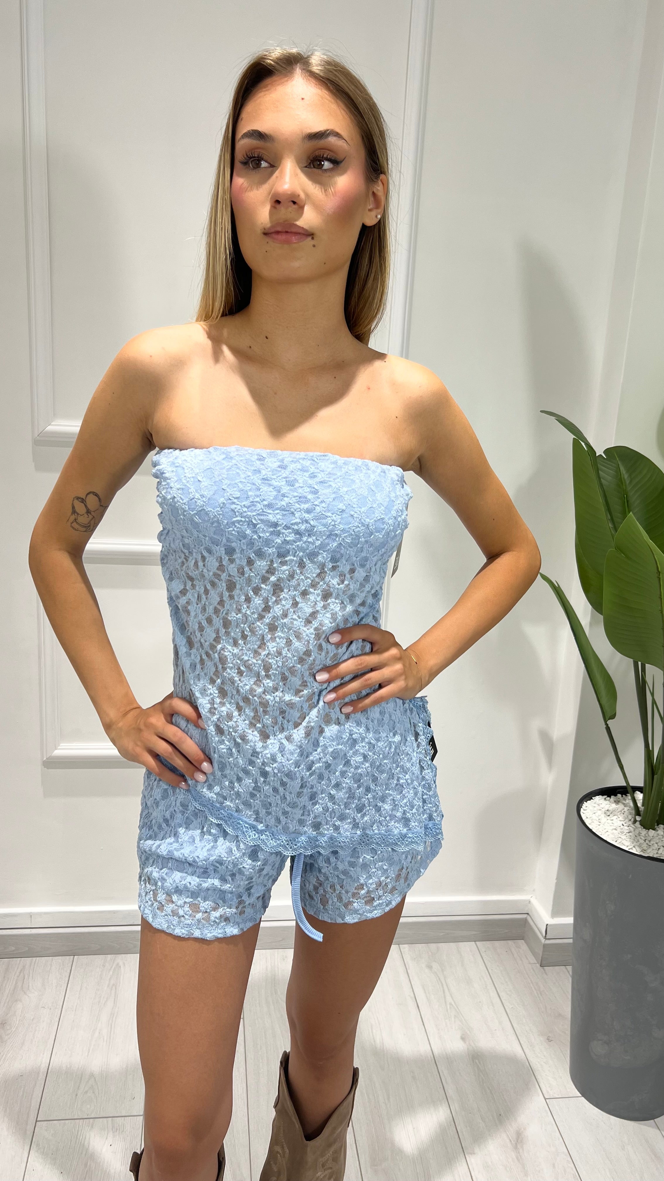 00681 top