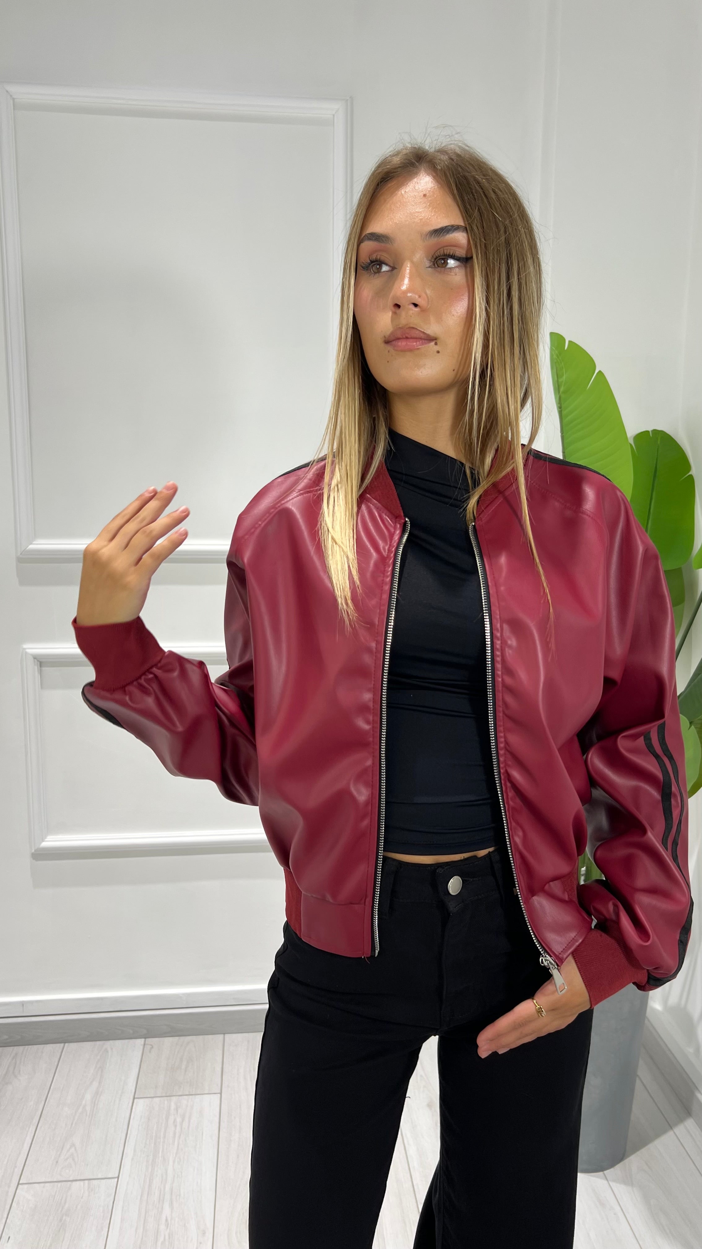 00438 bomber