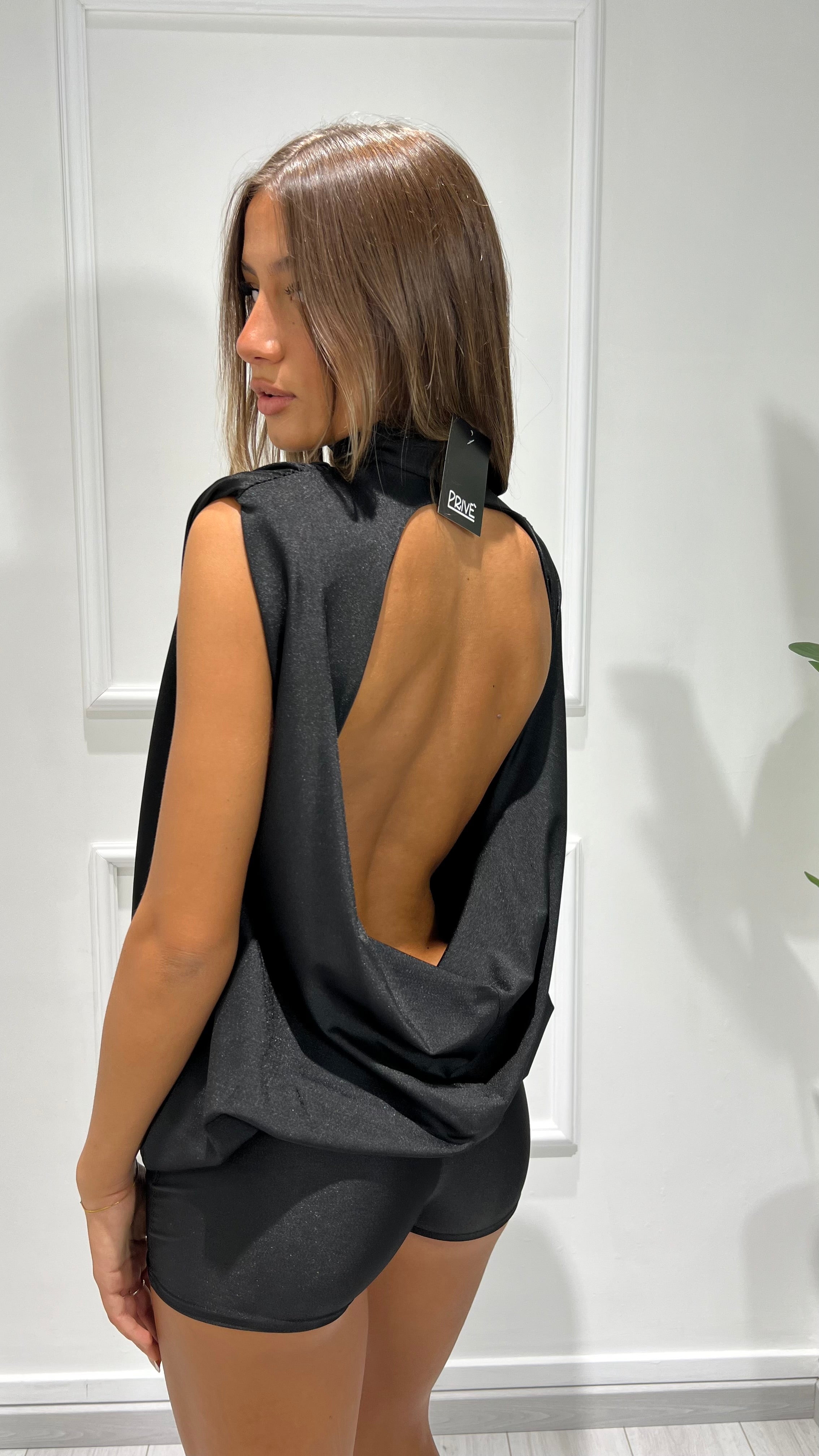 00551 tutina