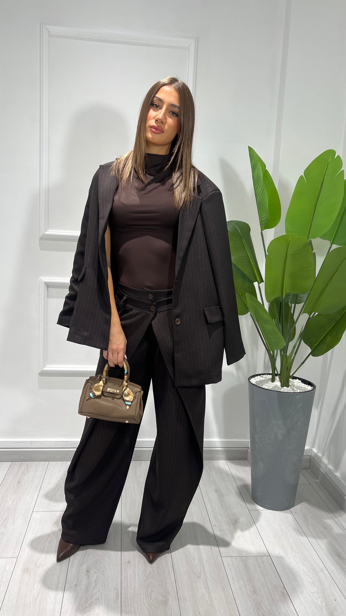 00710 tailleur