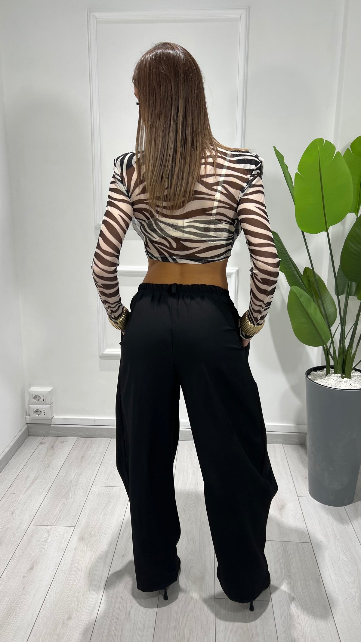 00352 top